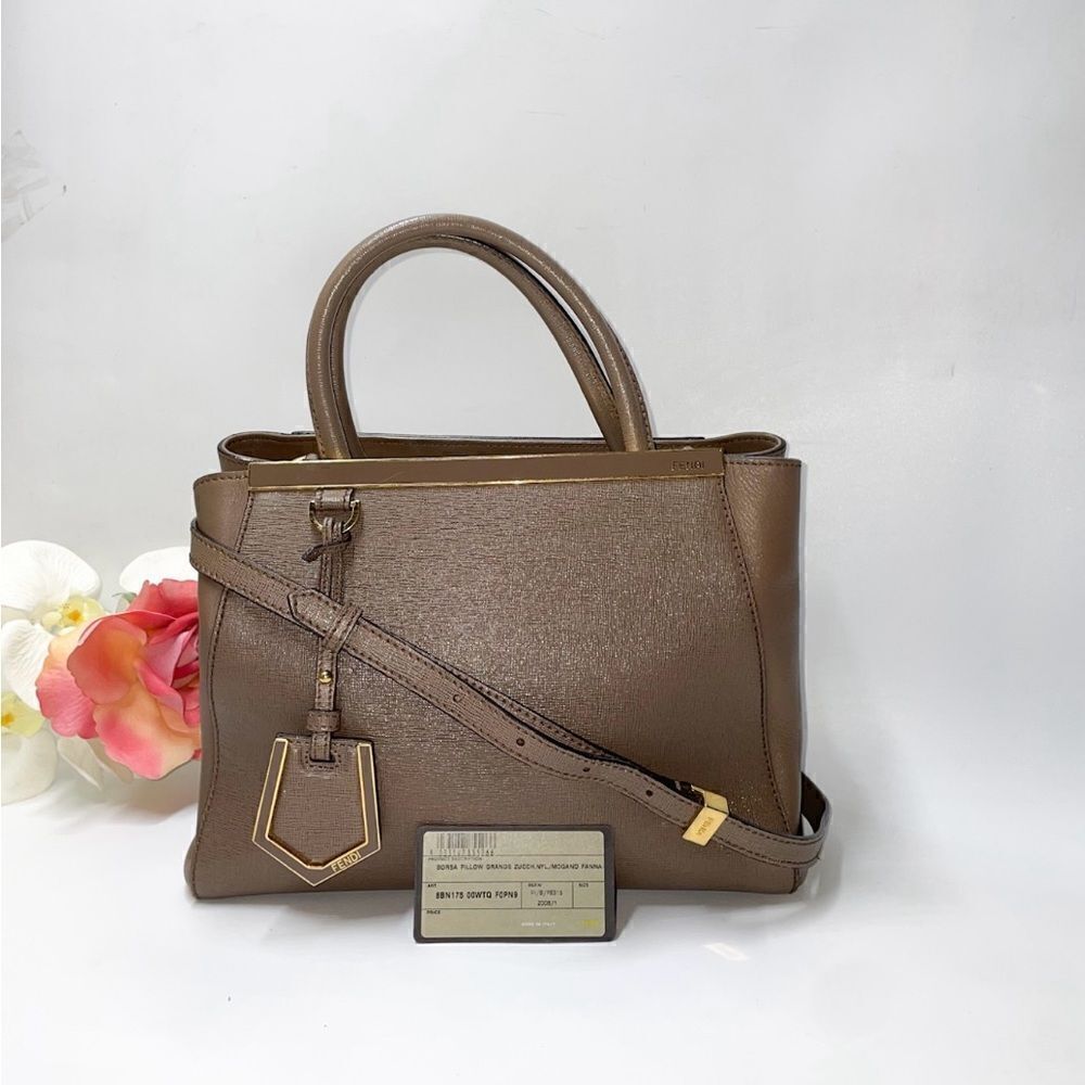 Gorgeous! Authentic Fendi Vitello Elite Petite 2Jours Tote Sepia